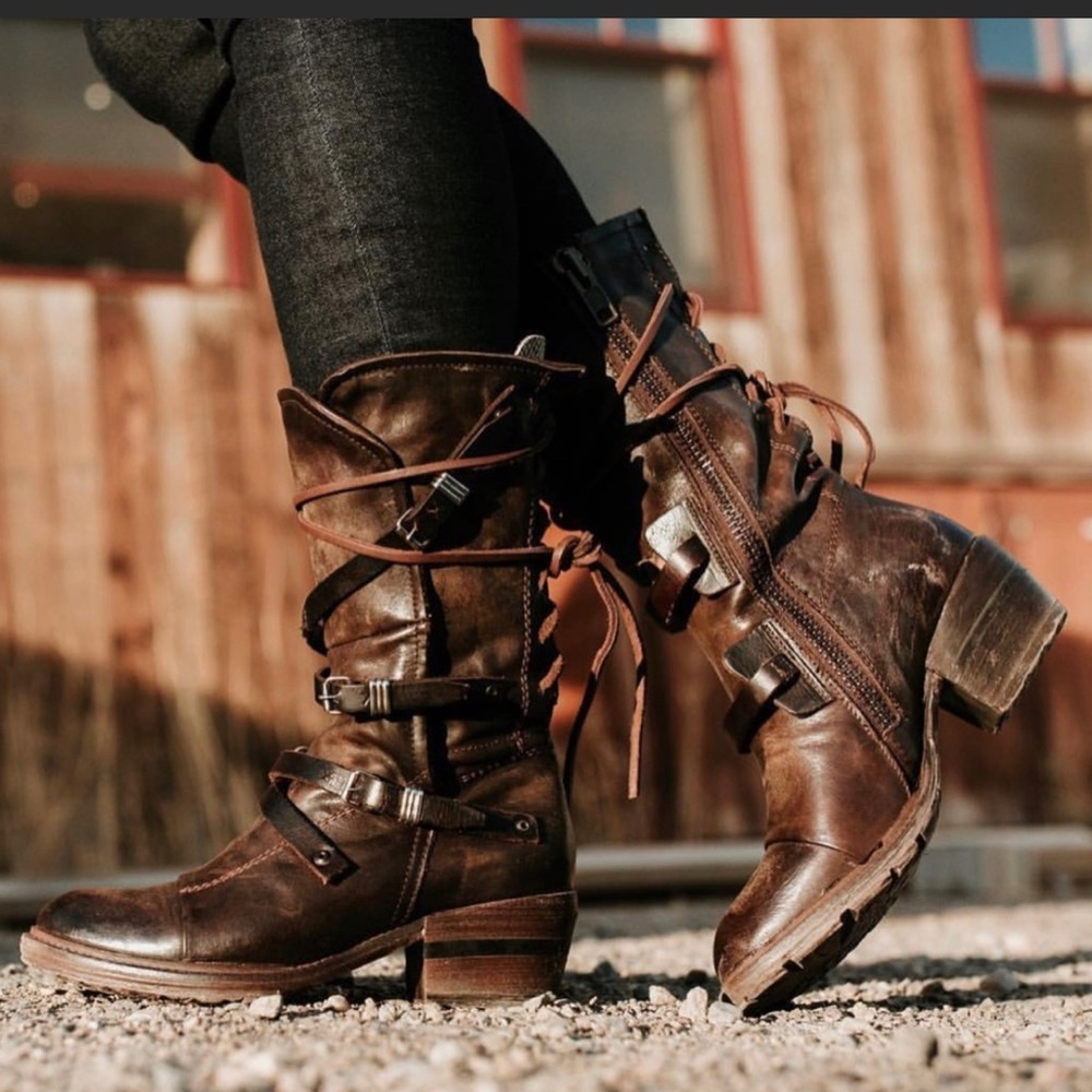 Freebird by Steven EUC Moon Boots (9)